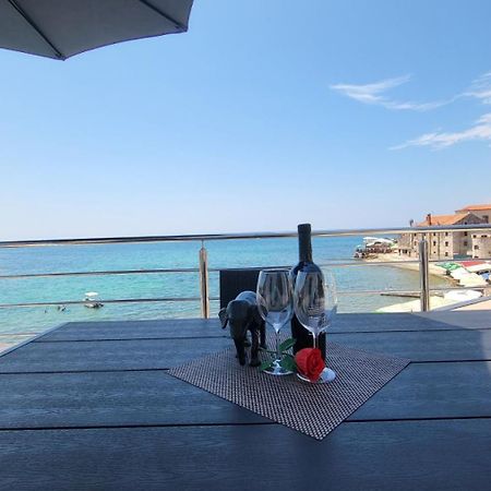 Apartman Dora With Sea View And Terrace Umag Eksteriør billede