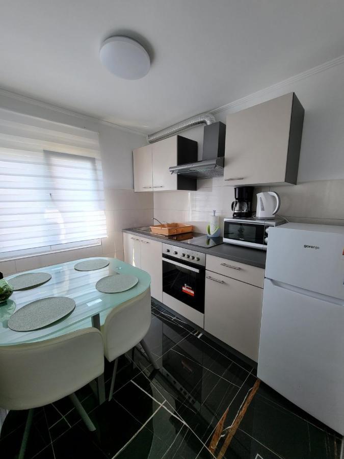 Apartman Dora With Sea View And Terrace Umag Eksteriør billede