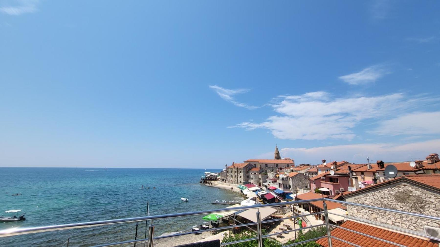 Apartman Dora With Sea View And Terrace Umag Eksteriør billede